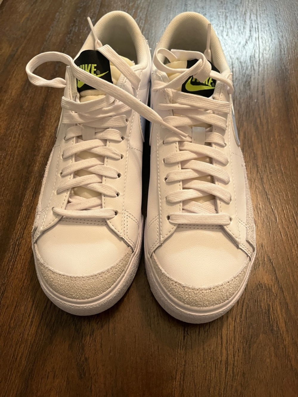 EUC Women’s Platform Nike Blazers